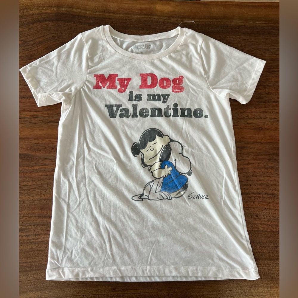 NWOT Peanuts - t shirt - size m